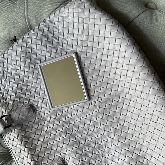 Authentic Bottega Veneta Bag Lavender Grey - Picture 4 of 15